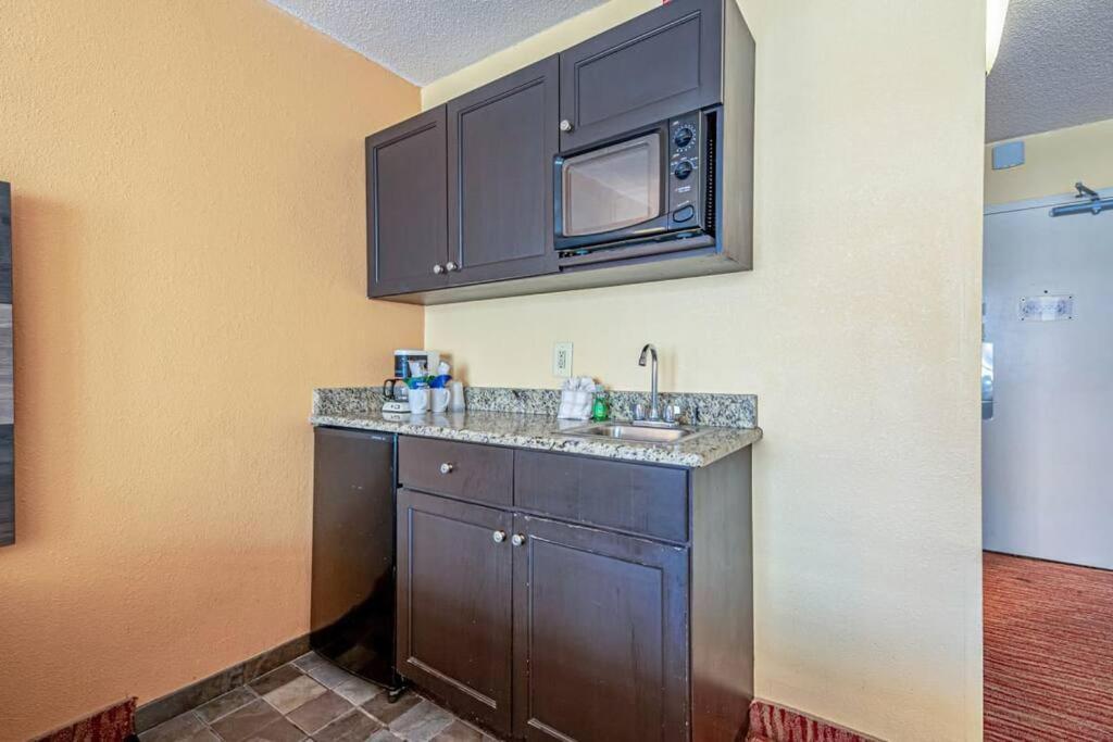 Remodeled Condo, Waterpark View At Landmark Resort Myrtle Beach Exteriér fotografie